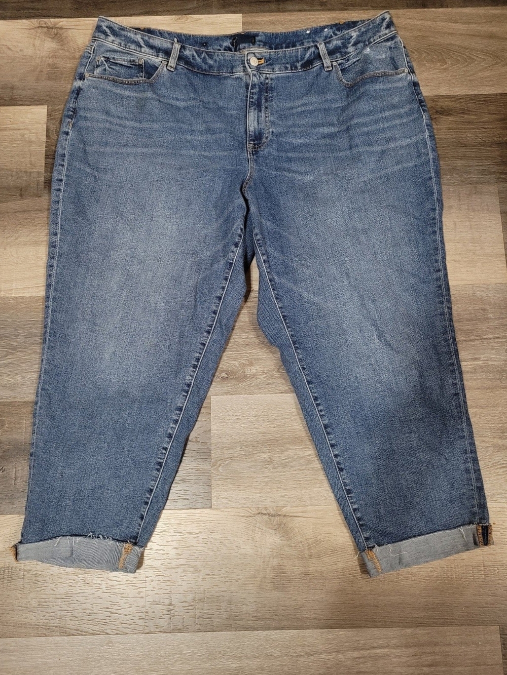 Plus-Size Women's Crop Jeans in Medium Blue Wash